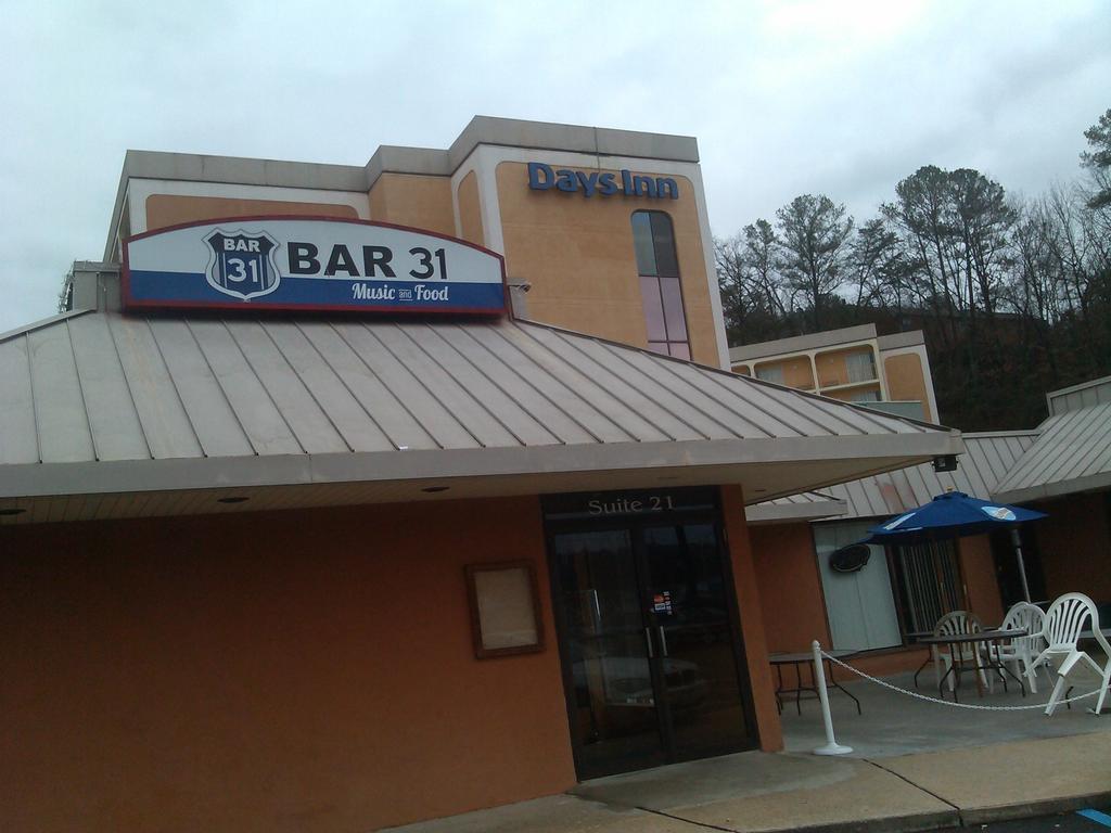 Days Inn By Wyndham Birmingham Al Hoover Exteriör bild